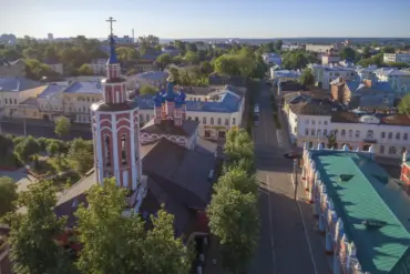 Kaluga Administrative Building Damaged by Drone Fragments; Governor Shapsha Highlights Aerial Threats in Regions Far From Frontlines